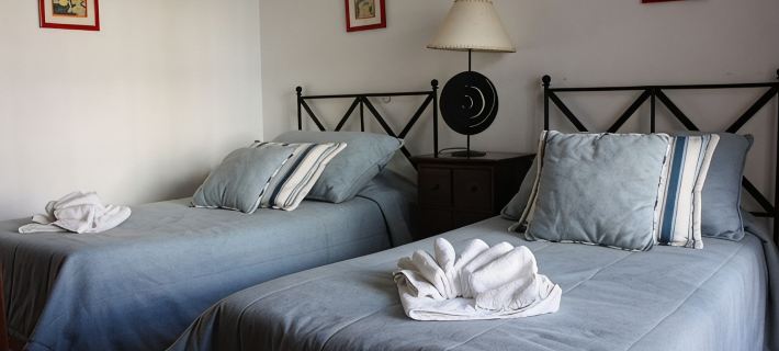 Apartment With Shared Pool, landscaped gardens, Wi-fi Hotels in Óbidos