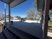 哈克伯裡胡克度假屋-私家運河 - 民宿