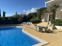 3 bed Villa with Private Pool and Gardens- sleeps 6/8. 5min stroll to village. -  case vacanza in affitto