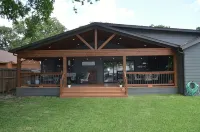 Beautiful 4/3 waterfront home with 2 master suites -  Habitaciones en casas particulares