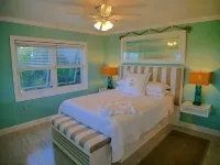 Sailor's Rest, a Romantic and Luxurious Sanctuary - Balcony