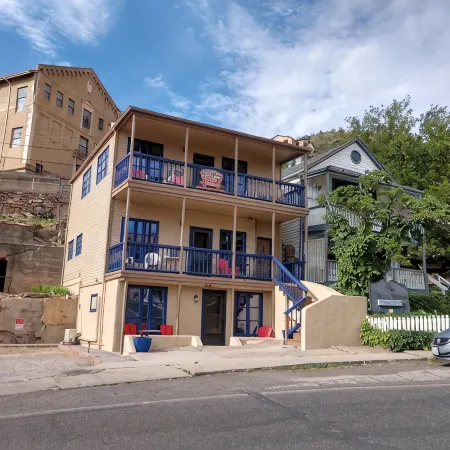 Copper Room: Million Dollar Views of Sedona, Verde Valley, & San Francisco Peaks