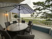 Bayfront, Sleeps 10, Boat Slip, 3 Br/2.5 Bath, Main Pool Open after Labor Day - 4-Star