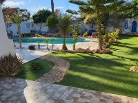 Villa AU JARDIN D'AGHIR, private pool, not overlooked, 300 m from the beach Hotels in Aghir