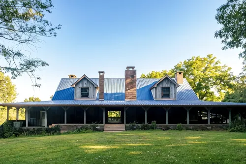 Tranquil retreat  on 16 acres sleeps 10 guests.