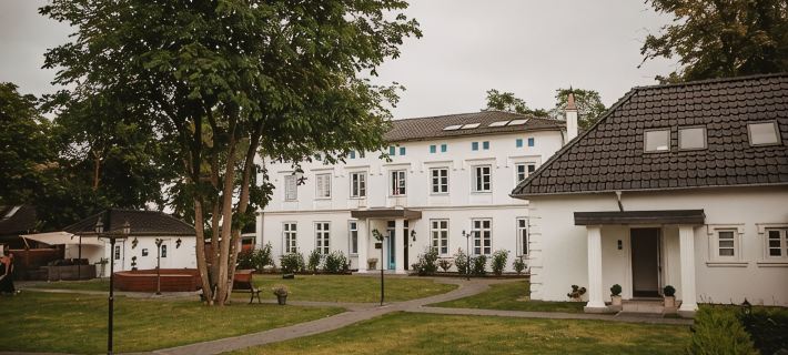 Herrenhaus Apartment im 1 Obergeschoss von Herrenhaus Henriettenhof Hotels in Gromitz