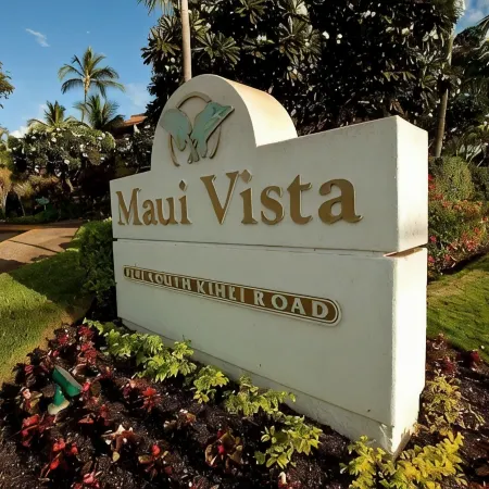 M.Vista Bldg. 2-Immaculate Updated Quiet Classy- across from Charley Young Beach