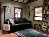 Cozy, Quiet Cottage-style Cabin - 10m to Bethel Woods music venue!