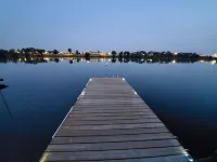 Lakefront Getaway. Private Waterfront Home with Dock and Sunroom. - 3-Star