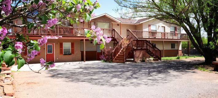 #2 (Water) Home in the Heart of Utah- You are part of our community Hotels in Wayne County