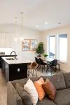 Modern desert retreat with heated/cooled pool - 2.5 hrs away from Seattle - 4 stjerner