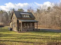 Cozy Catskill Cabin w/ 10-minute Walk to Downtown Catskill 카츠킬 호텔