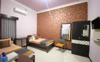 Papyrus Homestay - Pensions