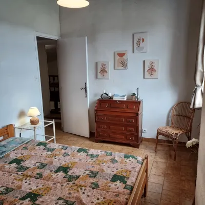 Villa with Garden of 5000 m2 in Grambois. - 빌라