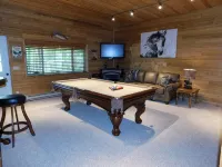 Henry's Lakefront Cabin - 20 miles from YNP - Sleeps 10 with 3 baths - Chalets