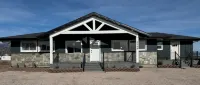 6 bedroom sleeps 22, Hot tub, and gorgeous view of Bear Lake, lots of amenities - 4-Star