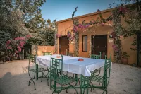 Shivika Lake Hotel Ranakpur - parking