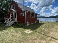 Cottage on Akers Pond โรงแรมในเอร์รอล