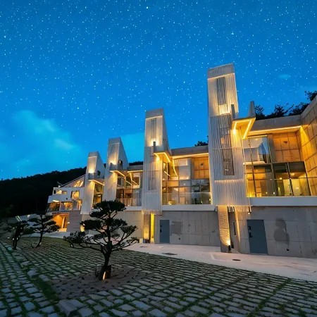 Buan Intaglio Pool Villa
