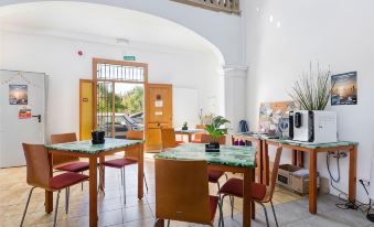 Urban Hostel Palma - Albergue Juvenil - Youth Hostel