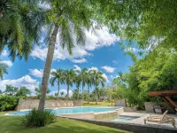 Elegant penthouse w/ stunning view over Dye Fore Golf & close to Altos de Chavón - ที่มีสระว่ายน้ำ