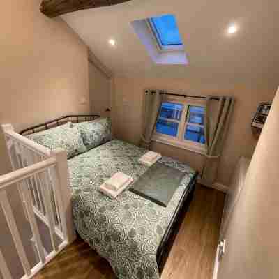 Sleep-2 Victorian, self catering maisonette in the heart of Kendal. Rooms