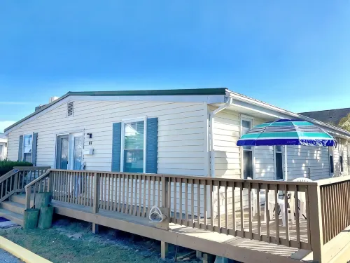 Beautiful Cottage - Sleeps 8  -Bayside