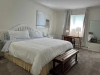Private 4 bedroom home in Bridgman offers a cozy retreat & best of  town life. - 4-Star