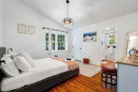 Spacious Getaway: Nature, HotTub, GameRoom & Dogs