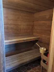 3-bedroom chalet in marvelous Ellicottville with WiFi, sauna, deck and grill