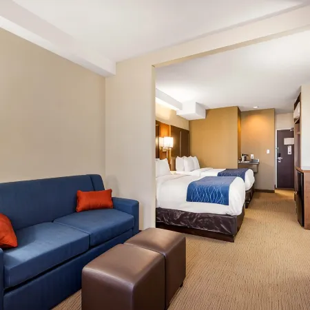 Comfort Inn & Suites