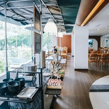 Omar Hotel
