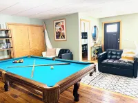 Harmony House-Near TIEC & Vineyards,Pool Table,Fire Pit,Sleeps 8,Mountain Views - 4-Star