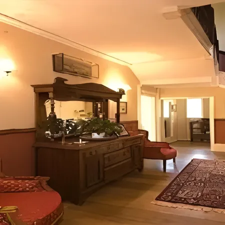 Burcombe Manor