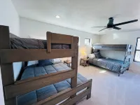 Waterfront oasis steps from downtown Sturgeon Bay! - Boutique