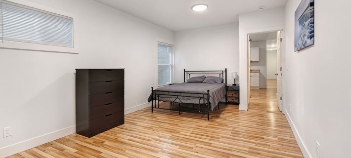 Explore Niagara Falls from This 12-Bedroom Home Ξενοδοχεία στην πόλη Niagara County