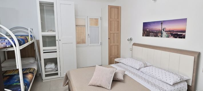 Elegant, fully equipped studio apartment with pool (shared Hotels in Ispica