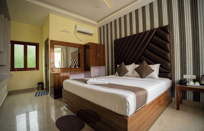 Hotel Neha Palace