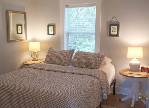 Bland Avenue Bungalow - charming home built in 1937, centrally located - 3-Star