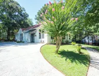 Renovated Ranch Home. Pet Friendly, Game Room, Fire Pit, Grill, Covered Porch - 3つ星