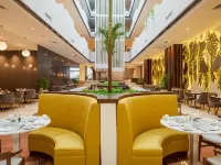 The Reef 28 Hotel & Spa - Luxury Adults Only - All Suites - with Optional All Inclusive Отели рядом с достопримечательностью «Пляжный клуб Kool»