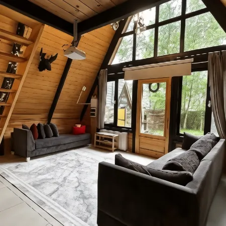 Pentalow Cabin