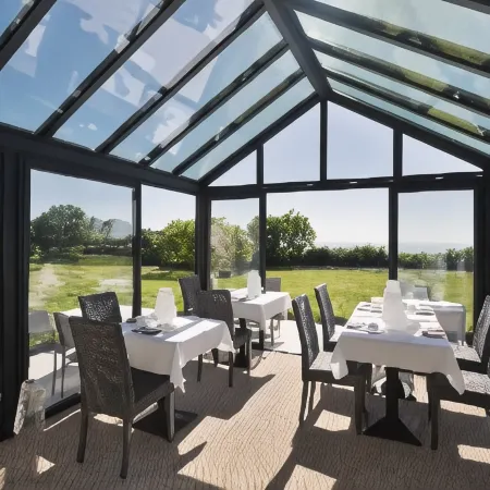 La Metairie du Vauhariot - Chambres de Charme Vue Mer - Piscine Intérieure Chauffée