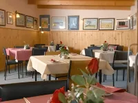 Twelve Apostles Motel & Country Retreat - breakfast