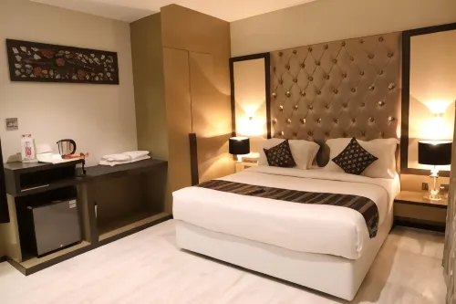 Hotel Imperial Grand - piscine