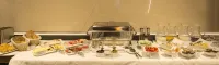 Boutique 25h by Eva Stay 018 - breakfast