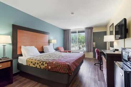 Econo Lodge Gallatin - Metro Nashville