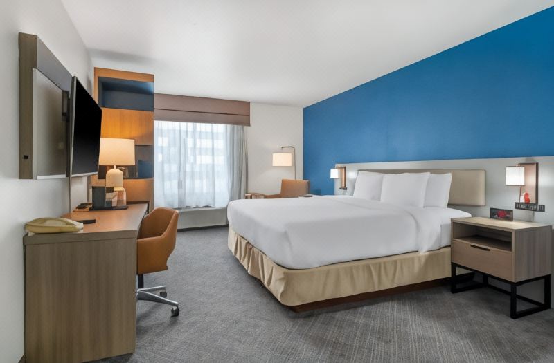 Comfort Inn & Suites Sheboygan I-43