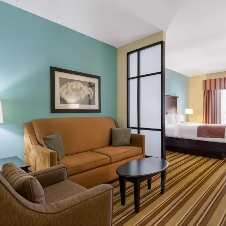 Comfort Suites Topeka Northwest