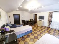Guest House V Gostyakh Kak Doma - Homestays